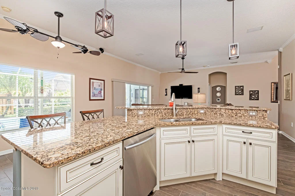 Photo of 1846 Thesy Drive