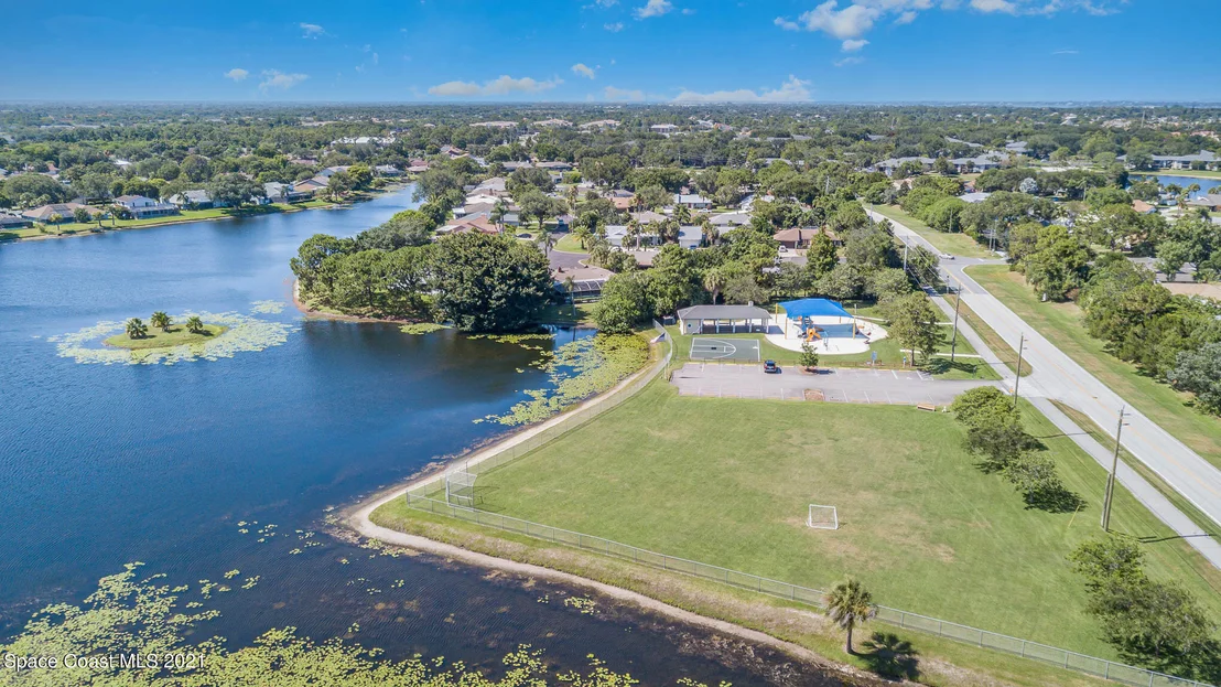 Photo of 548 Sawgrass Circle