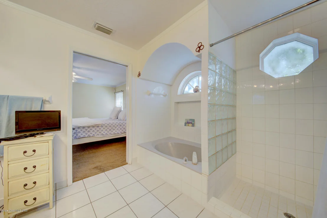 Photo of 2164 Royal Oaks Drive