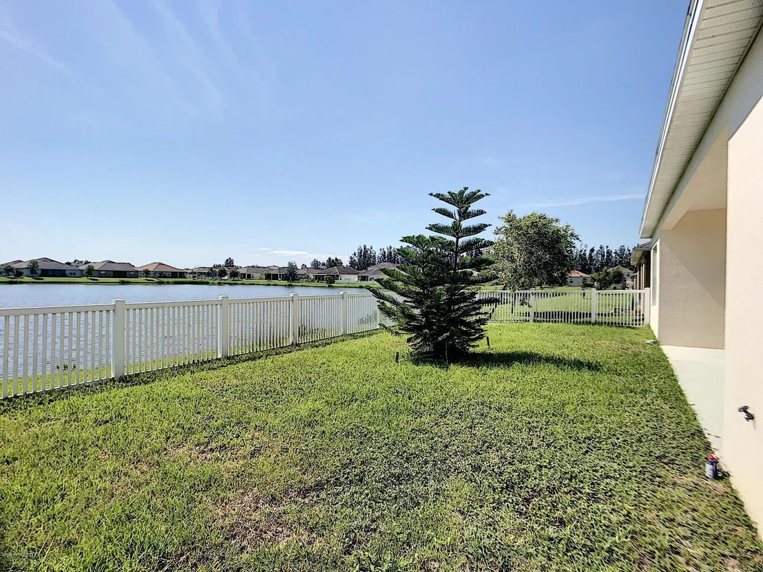 Photo of 1901 Bridgeport Circle
