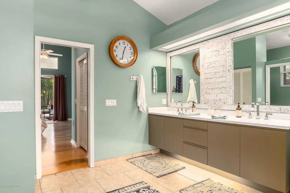 Photo of 528 Spring Lake Drive
