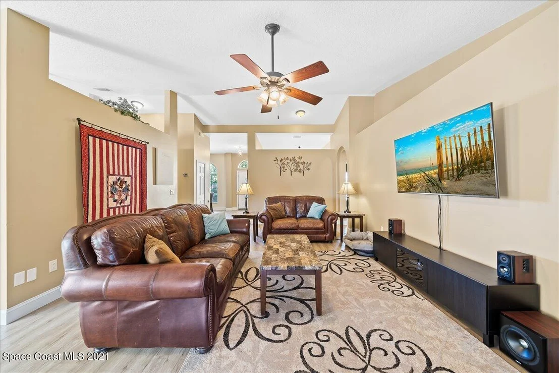 Photo of 1041 Jacaranda Circle