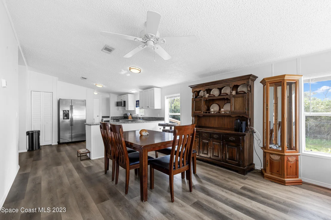 Photo of 3115 Brockett Road