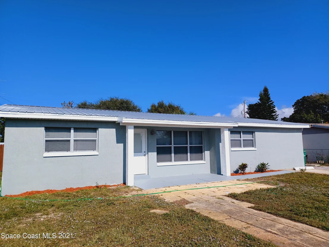 Photo of 1030 Illinois Road