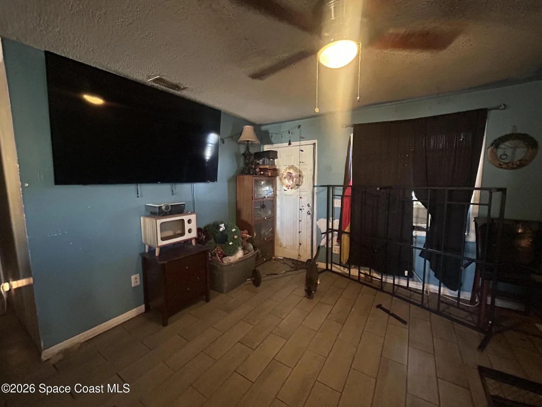 Photo of 801 Poplar Lane