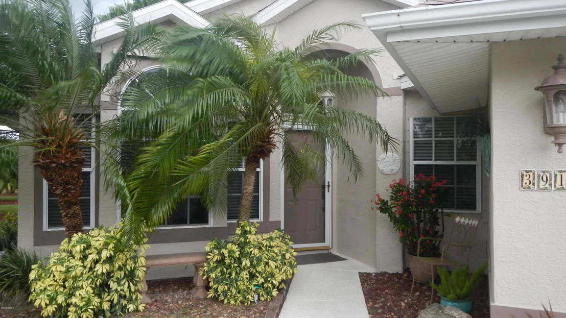 Photo of 3914 Saint Armens Circle