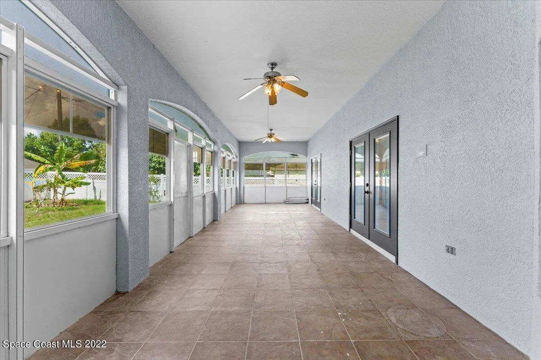 Photo of 1090 Emerald Road SE