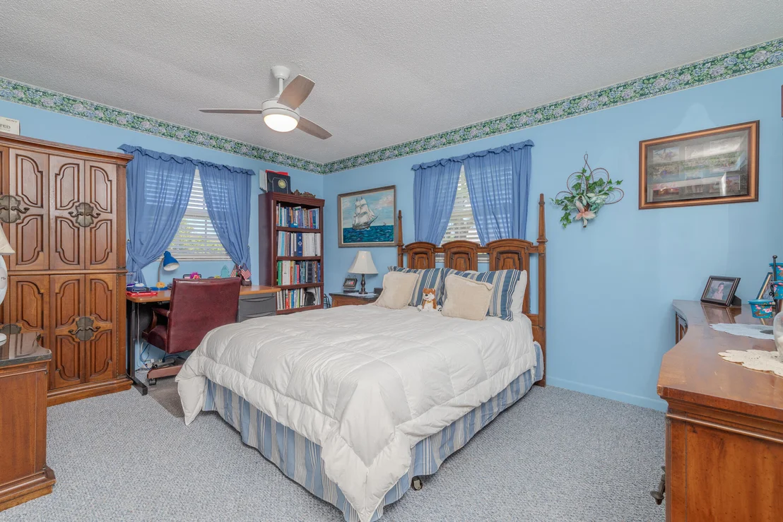 Photo of 449 Sparrow Drive
