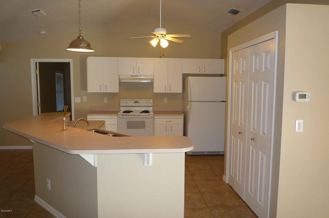 Photo of 2464 Wolf Creek Drive