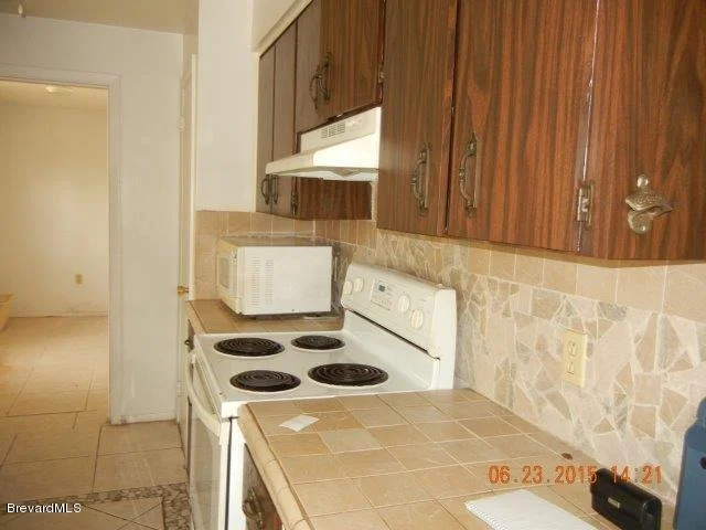 Photo of 1084 Hermosa Drive