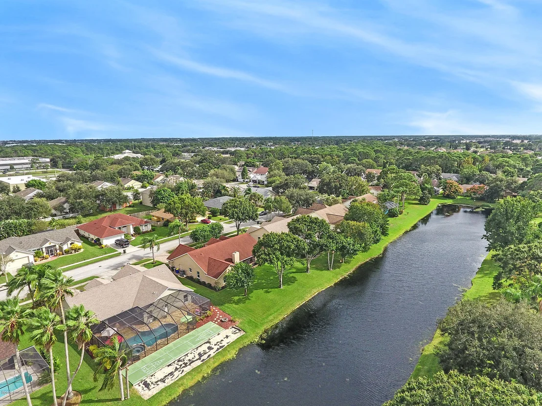 Photo of 943 Pelican Lane