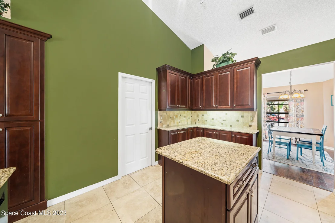 Photo of 917 Pine Baugh Street