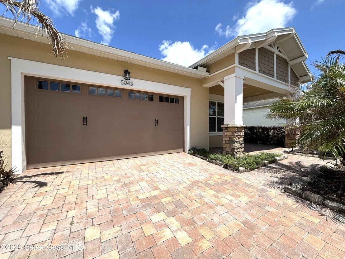 Photo of 5043 Vantage Court