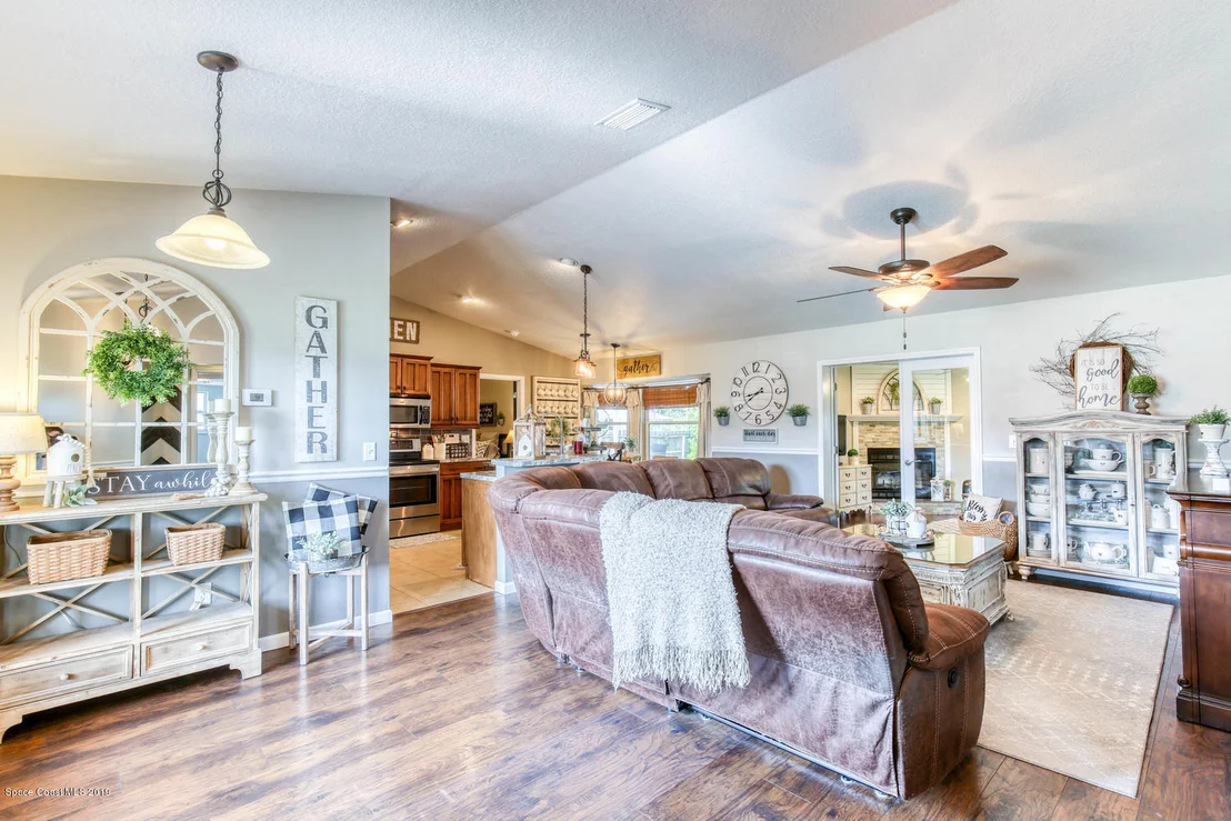 Photo of 6492 Harold Avenue