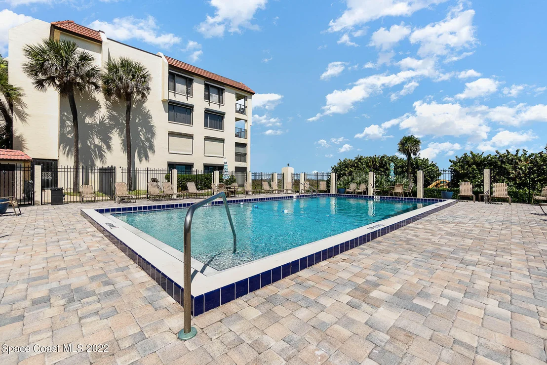 Photo of Unit 110 at 175 Highway A1a