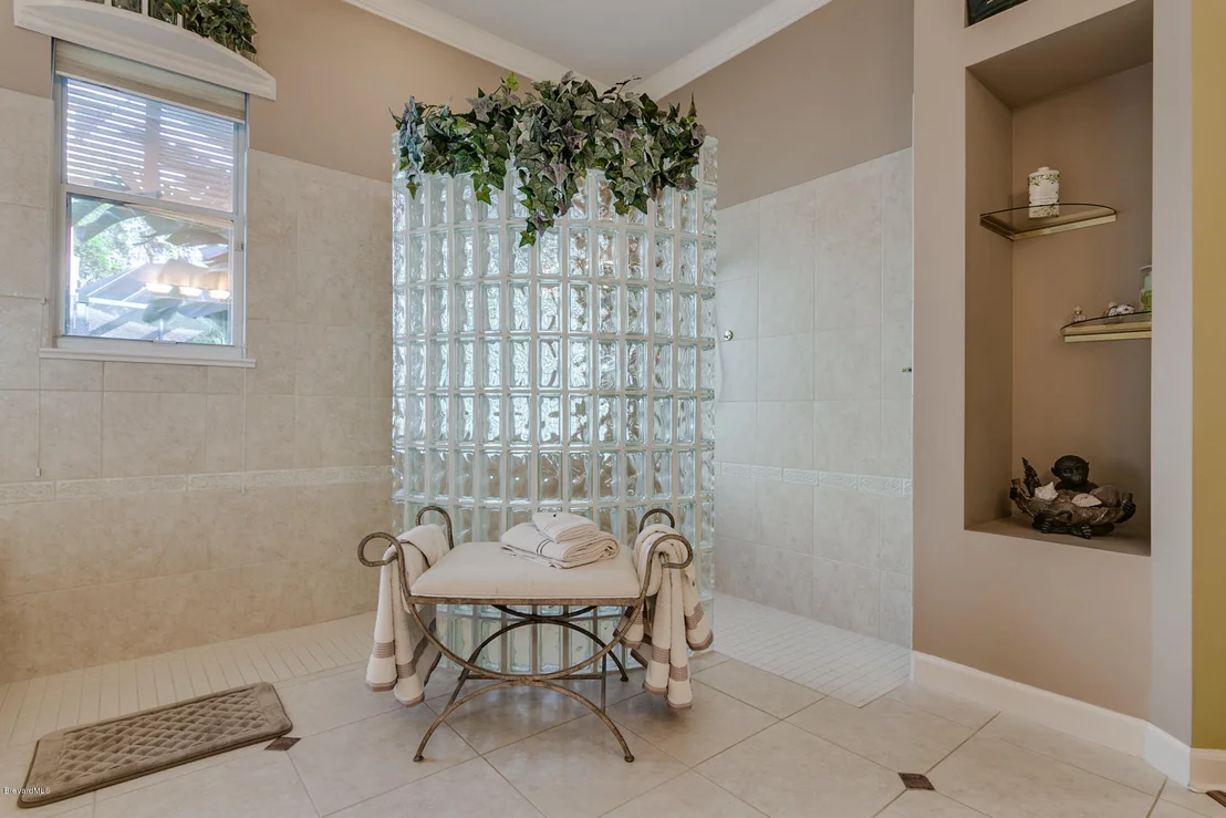 Photo of 290 Hammock Shore Drive