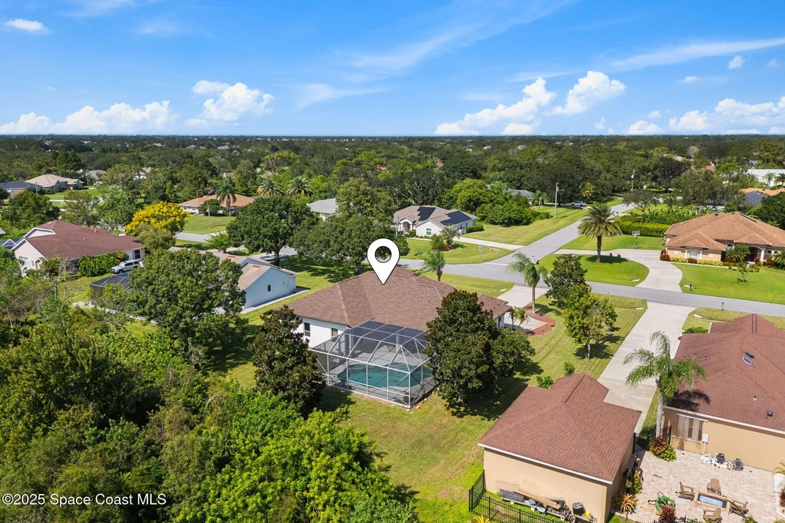 Photo of 4540 Canard Road