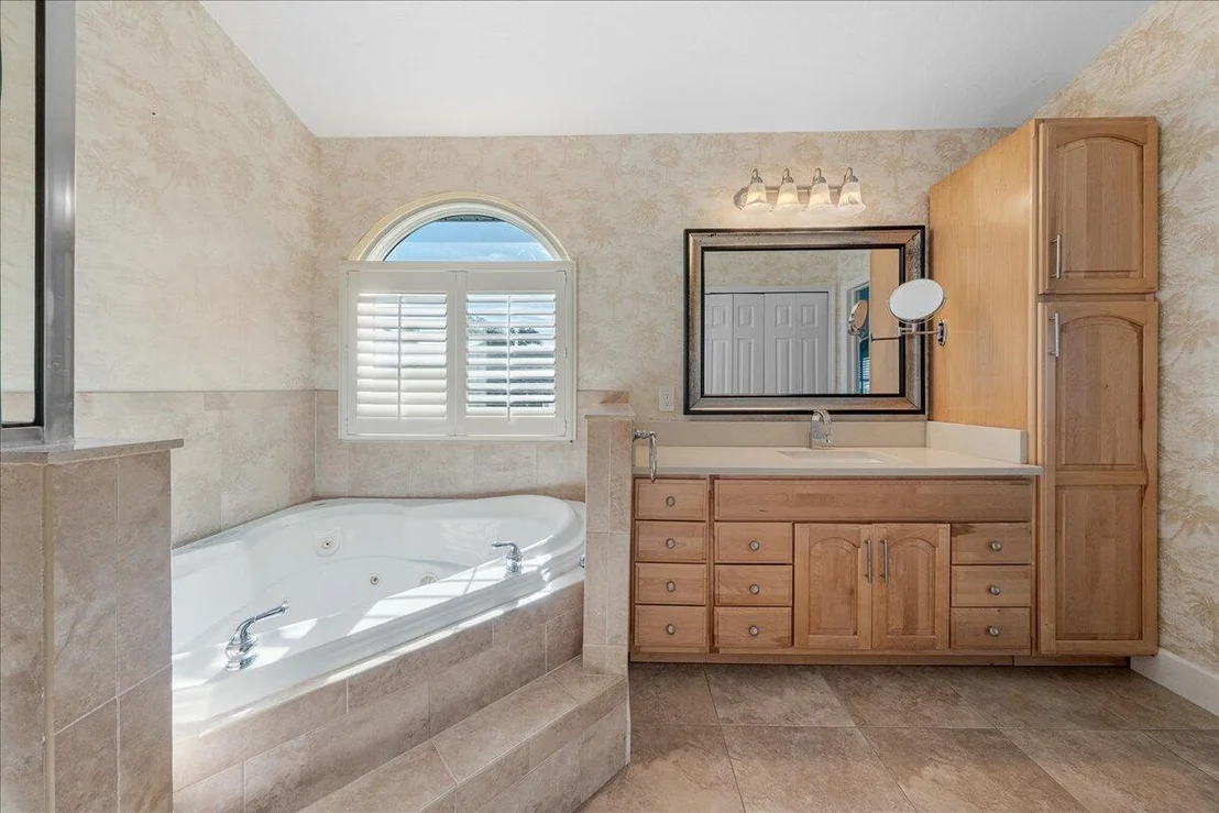 Photo of 3947 Saint Armens Circle