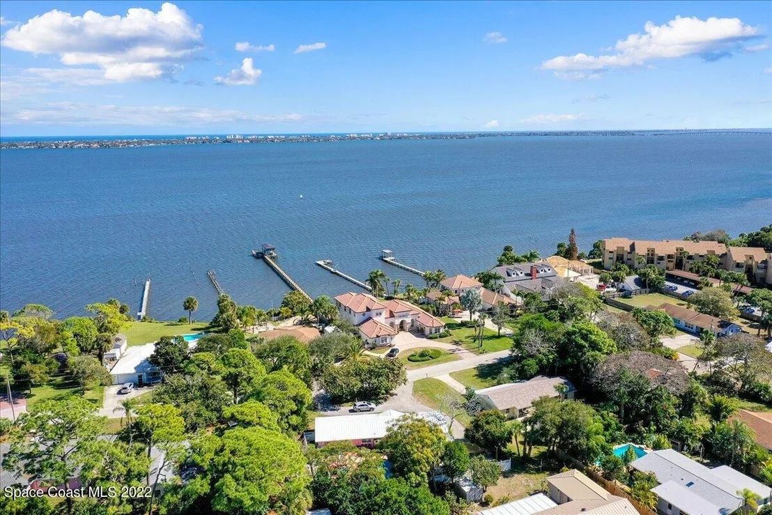 Photo of 671 Indian River Drive