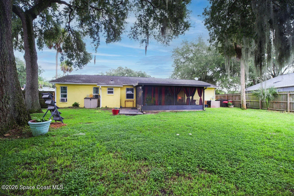 Photo of 4895 Falcon Boulevard