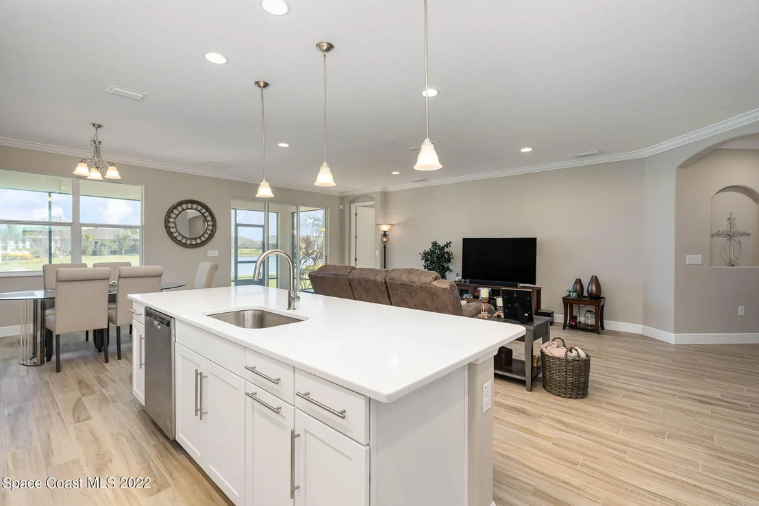 Photo of 7635 Wyndham Drive