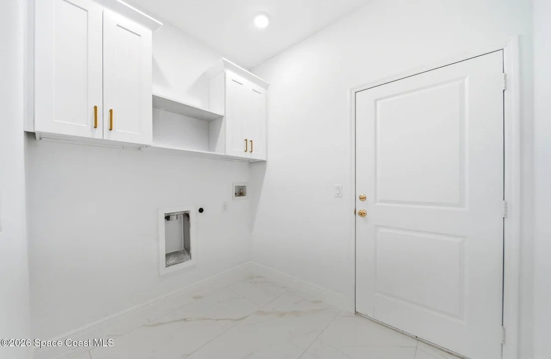 Photo of 2180 Cogan Drive SE