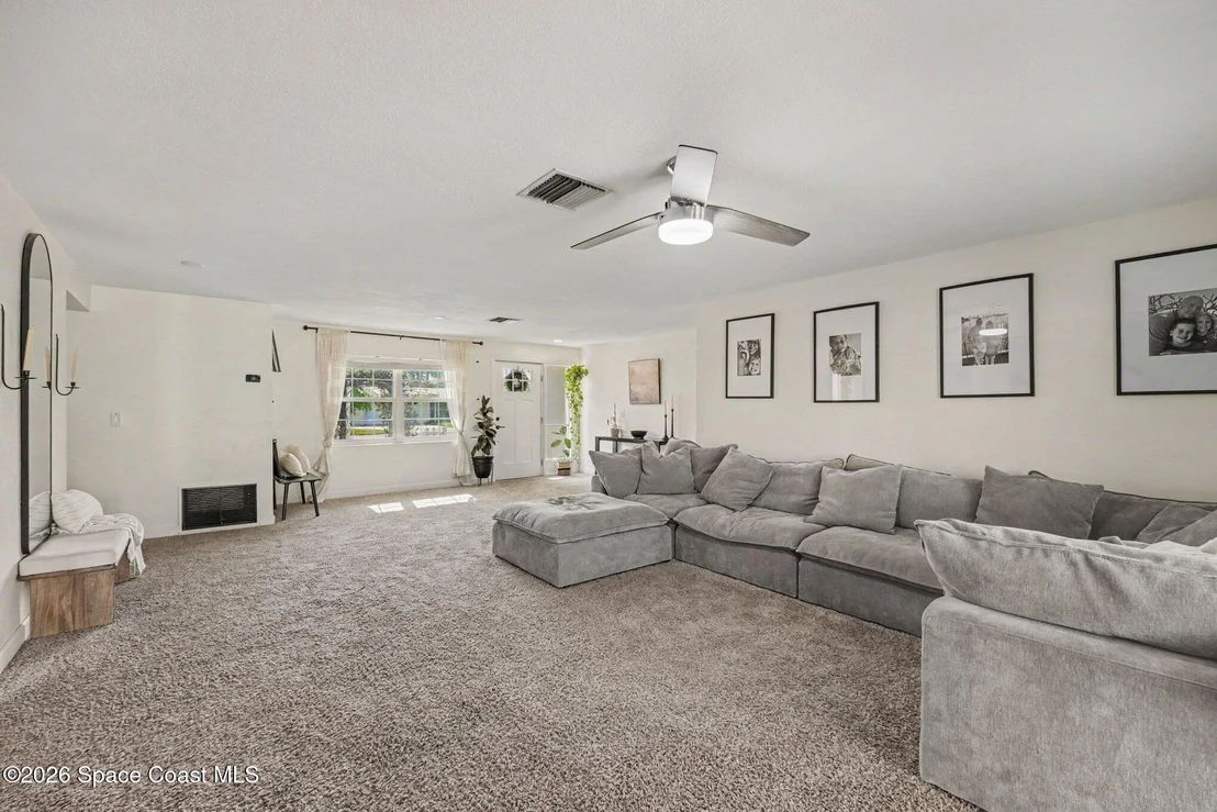 Photo of 2355 Reef Avenue