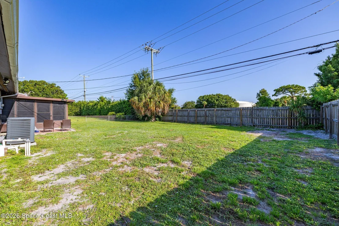 Photo of 932 Glenmore Circle