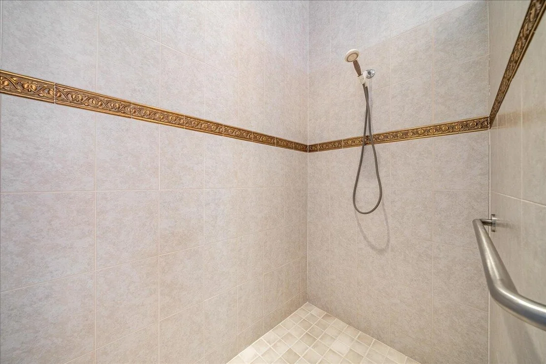 Photo of 1170 Spring Oak Drive