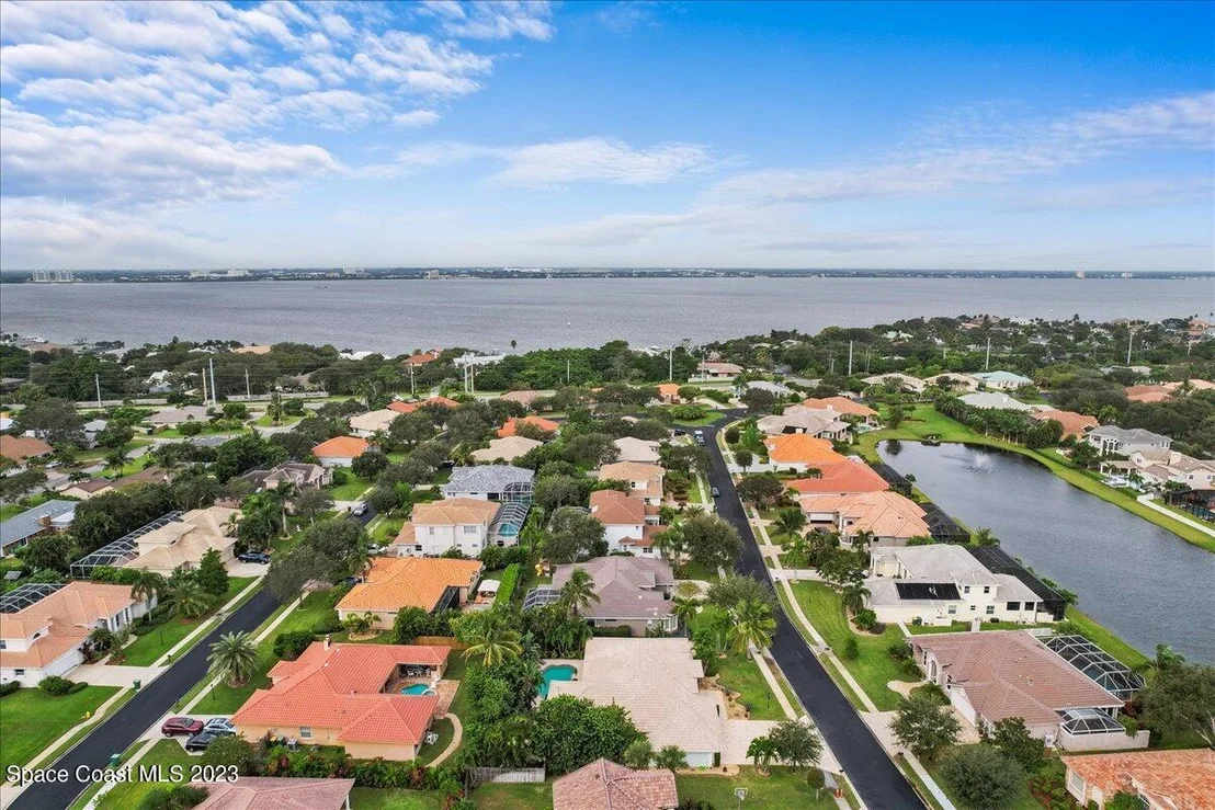 Photo of 373 Flanders Drive
