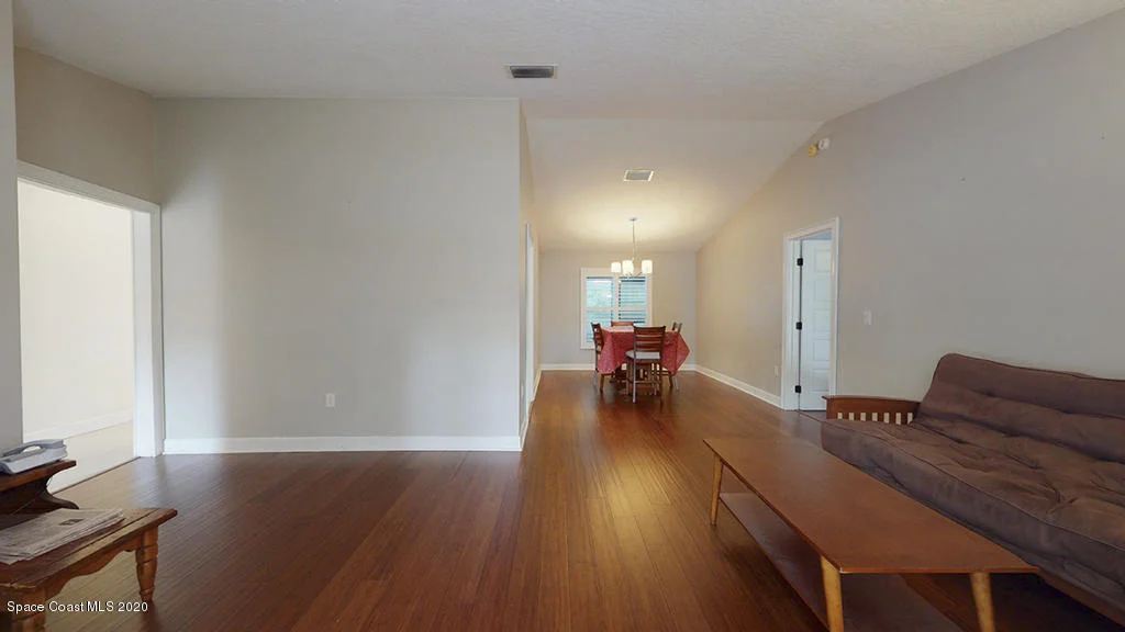 Photo of 214 Jeannie Drive