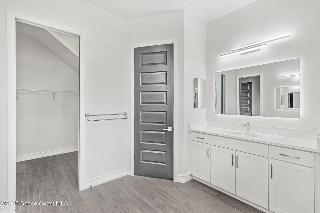 Photo of 2372 Pravny Lane