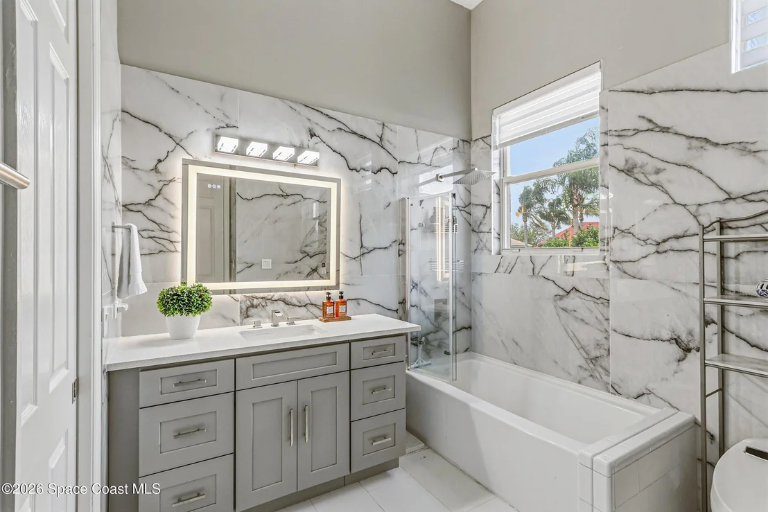 Photo of 699 Palmer Way