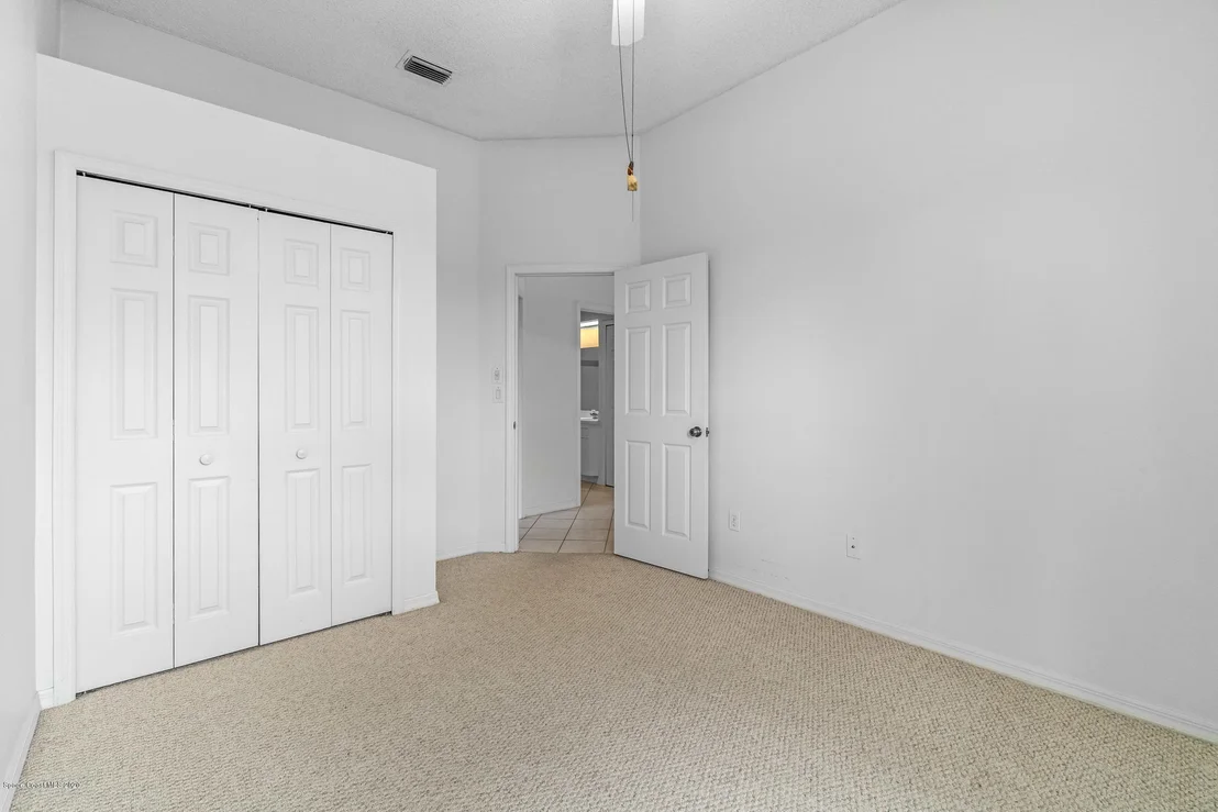 Photo of 7039 Hammock Trace Drive