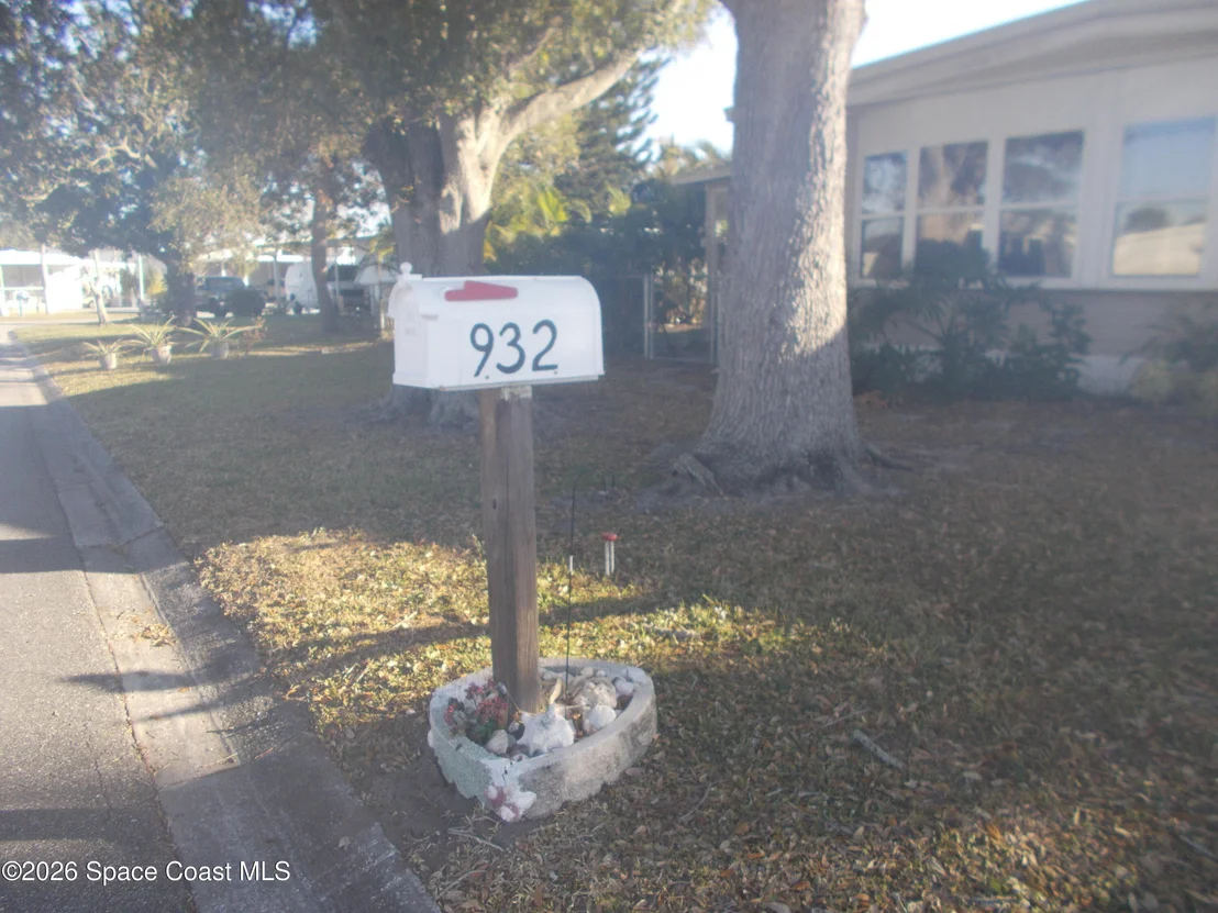 Photo of 932 Cashew Circle W