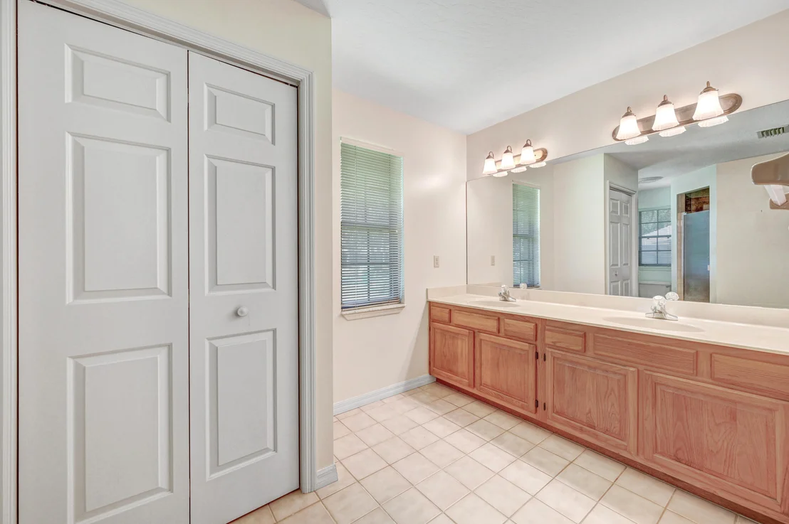 Photo of 1845 Whispering Oaks Circle