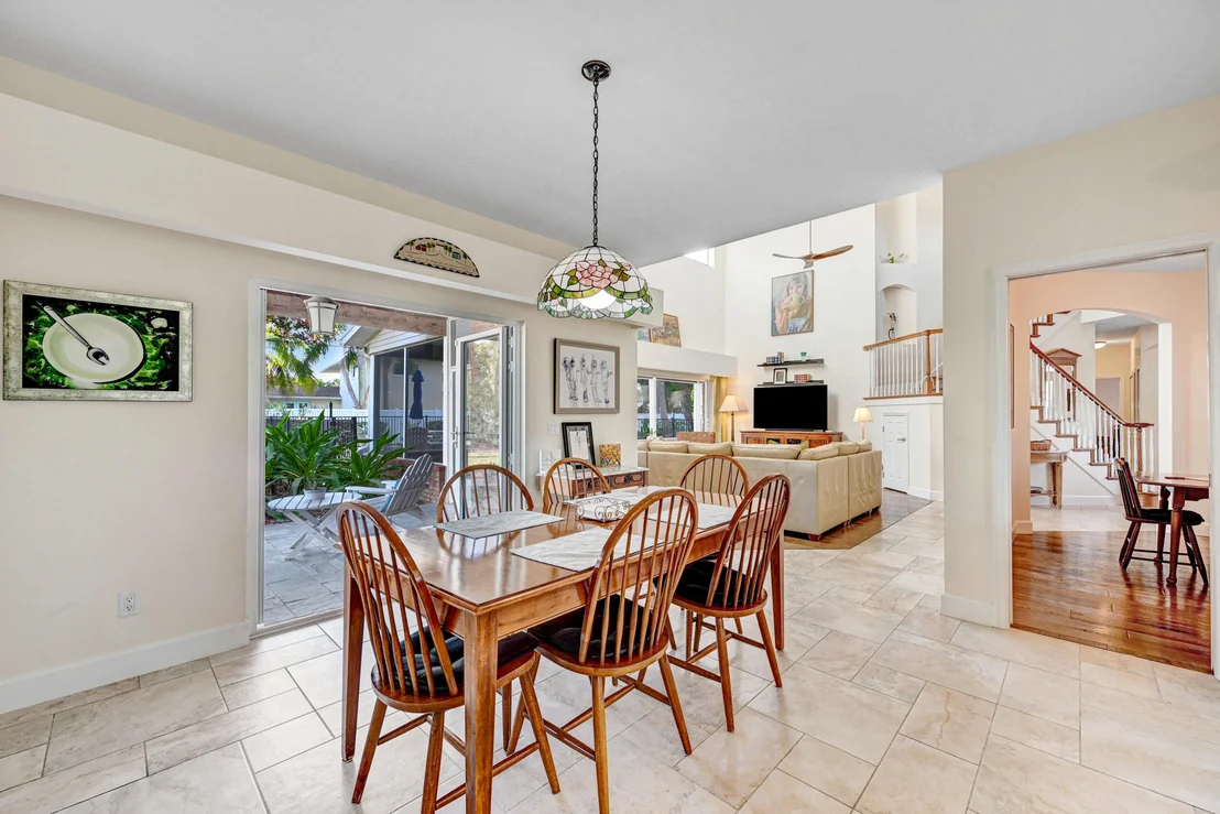 Photo of 225 Ormond Drive S