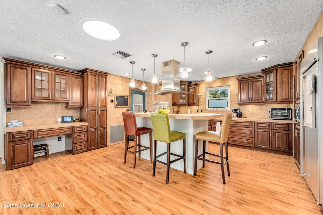 Photo of 2624 School Drive NE
