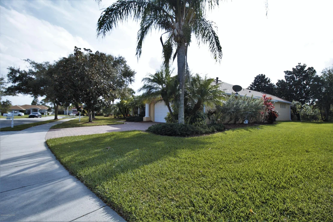 Photo of 1015 Starling Way