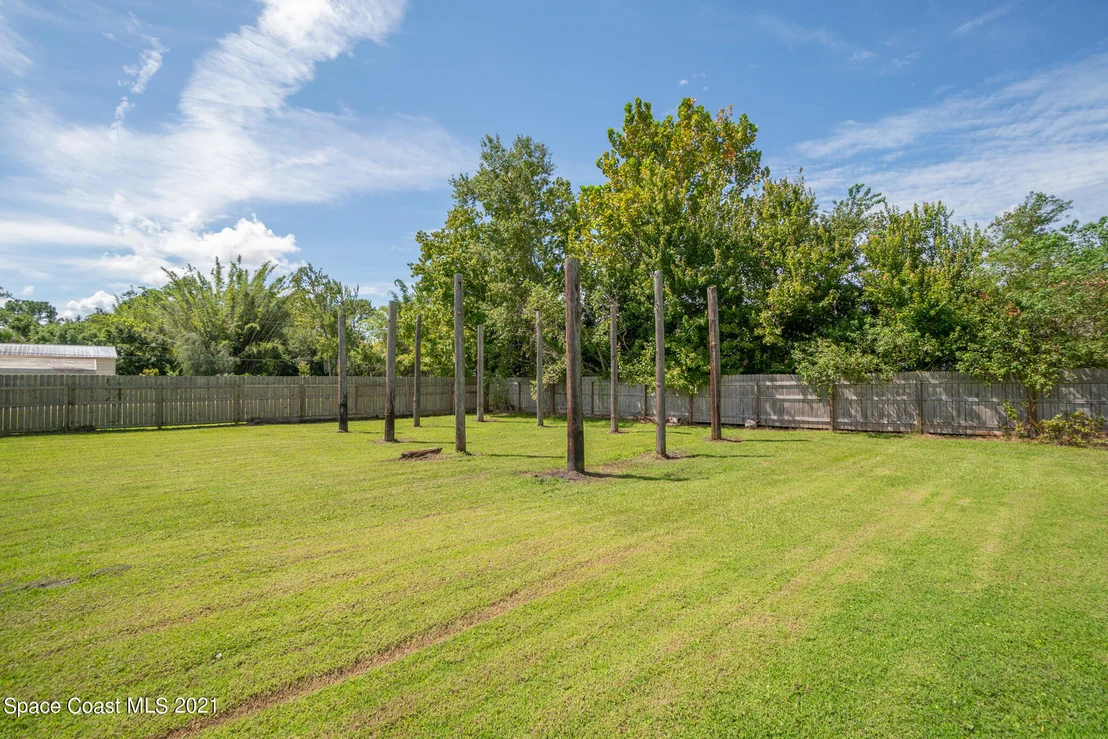 Photo of 4390 Alan Shepard Avenue
