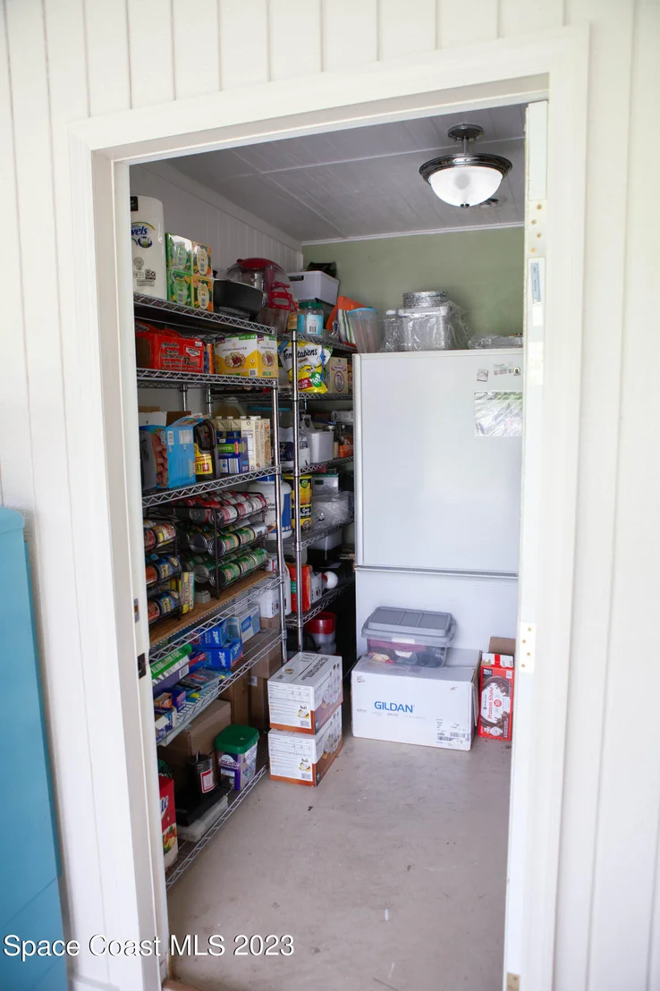 Photo of 2865 Lionel Road
