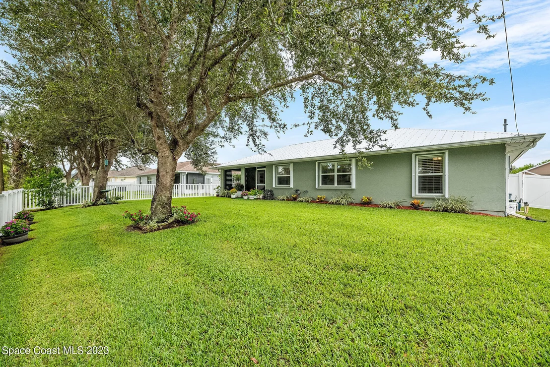 Photo of 468 Biscayne Lane