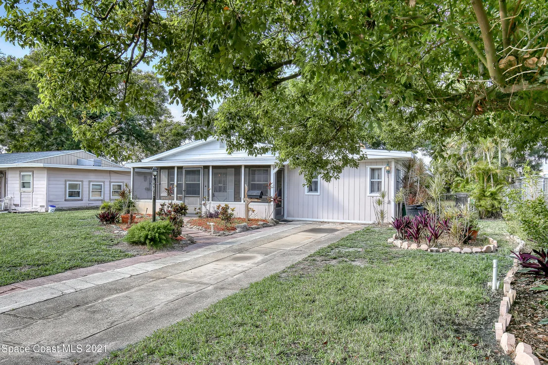 Photo of 620 Wisteria Drive