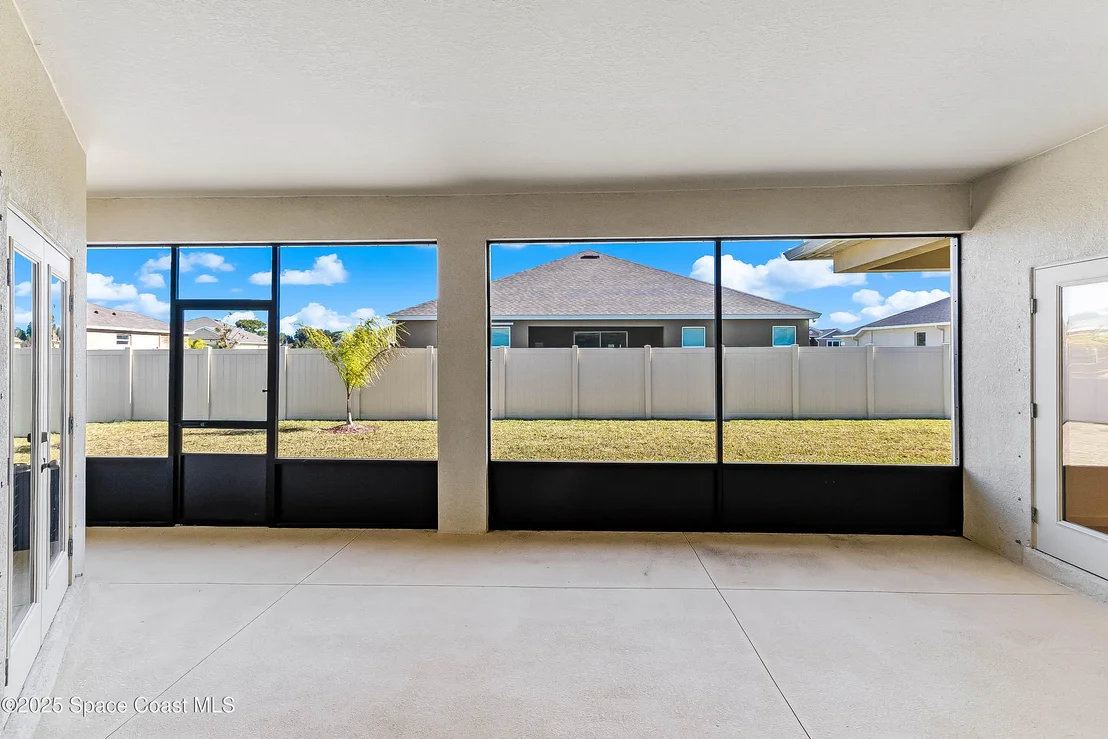 Photo of 7075 Serpentine Court
