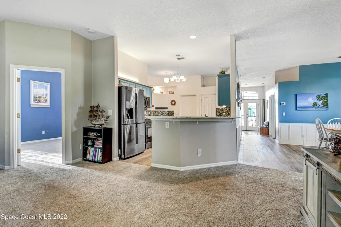 Photo of 852 Villa Drive