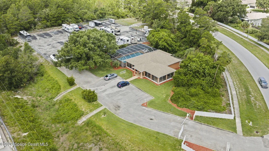 Photo of 1021 Pine Creek Circle NE