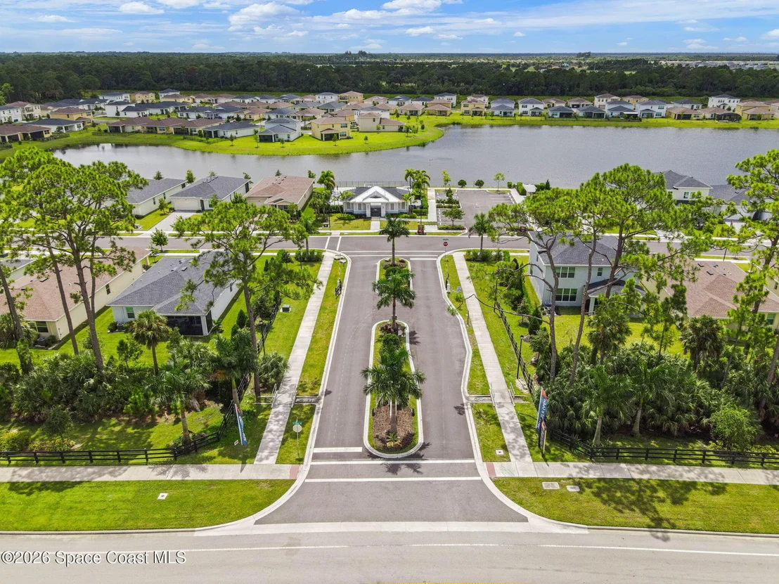 Photo of 492 Veridian Circle NW