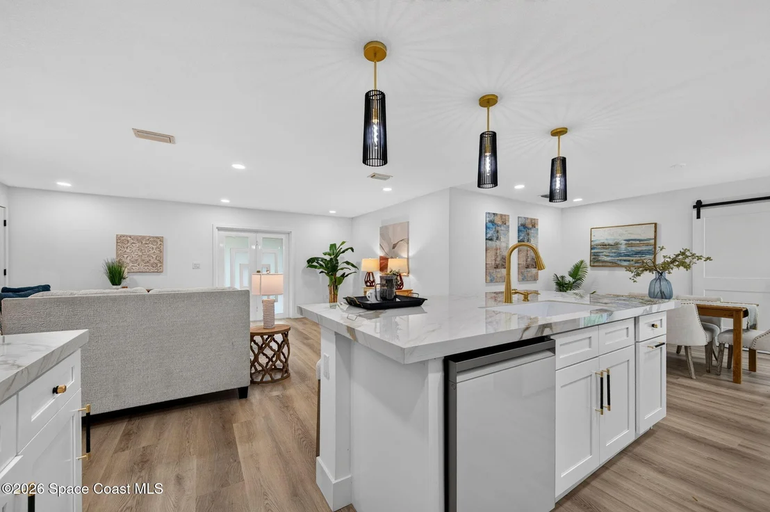 Photo of 3480 Milwaukee Avenue
