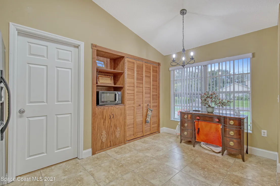 Photo of 6380 Manila Drive