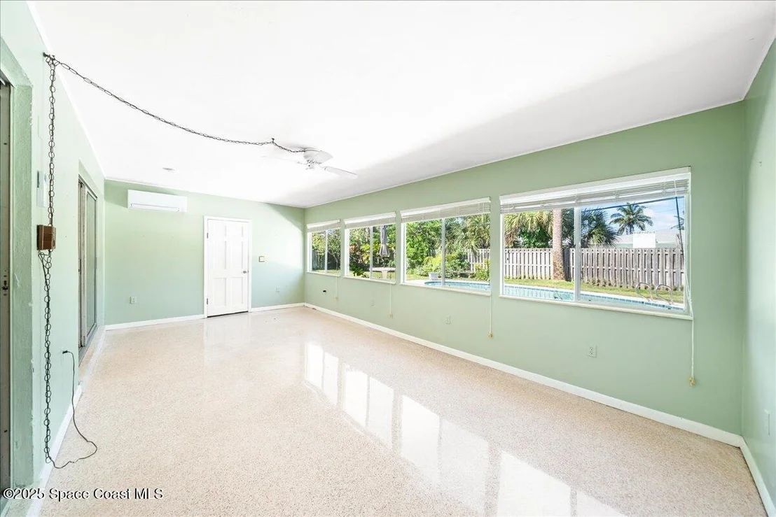 Photo of 302 Surf Road